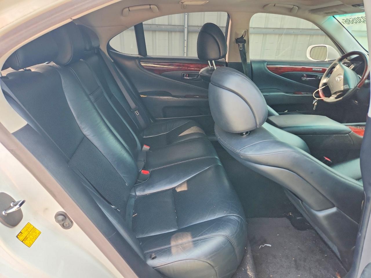 2011 LEXUS LS 460