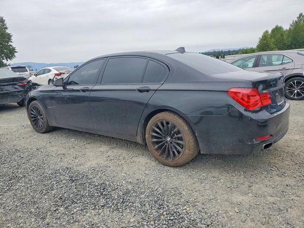 2012 BMW 740