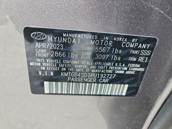 2023 GENESIS G80