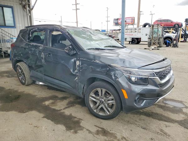 2021 KIA SELTOS S