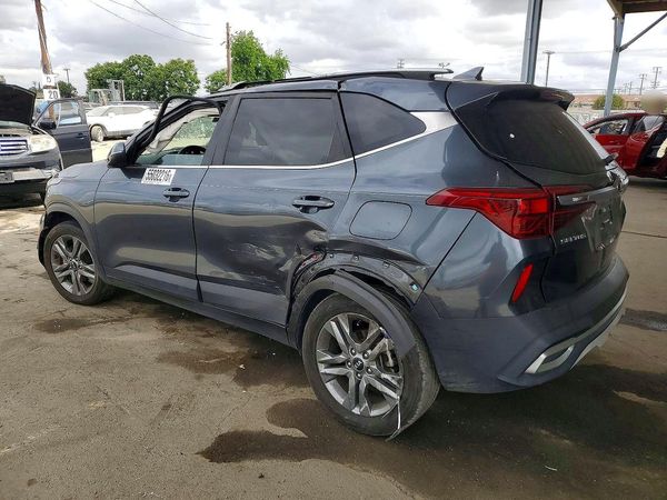 2021 KIA SELTOS S
