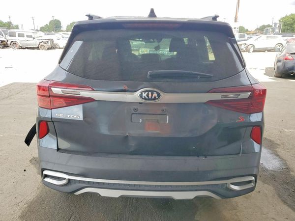 2021 KIA SELTOS S