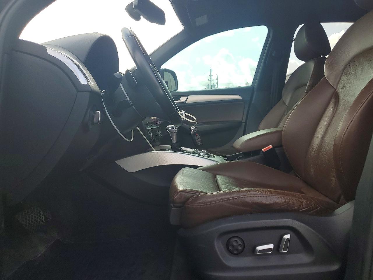 2017 AUDI Q5 quattro Premium Plus
