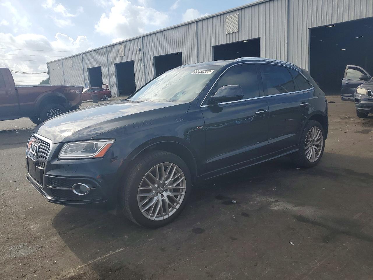 2017 AUDI Q5 quattro Premium Plus