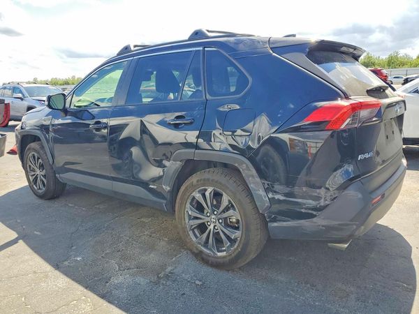 2023 TOYOTA RAV4 XLE Premium