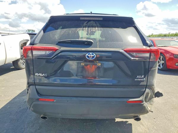 2023 TOYOTA RAV4 XLE Premium