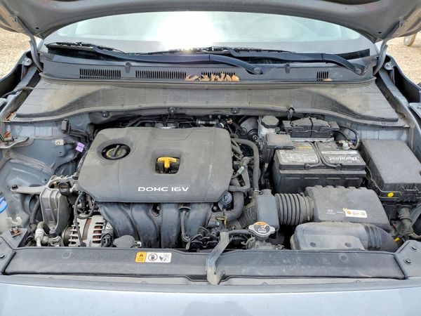 2021 HYUNDAI KONA SE