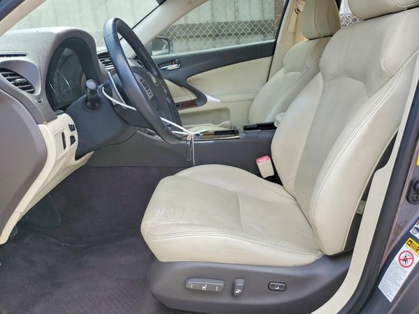 2012 LEXUS IS
