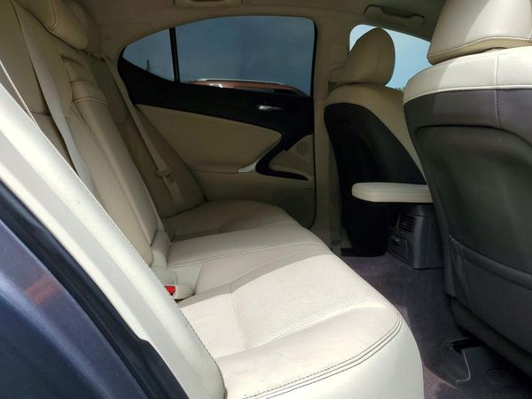 2012 LEXUS IS