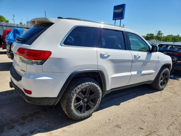 2017 JEEP GRAND CHEROKEE LAREDO 4X4