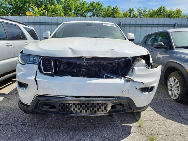 2017 JEEP GRAND CHEROKEE LAREDO 4X4