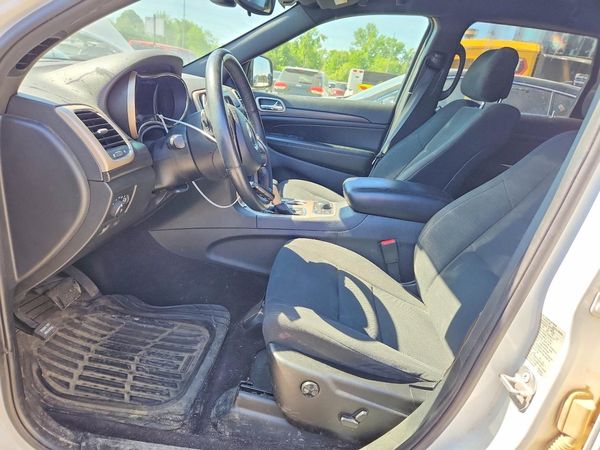 2017 JEEP GRAND CHEROKEE LAREDO 4X4