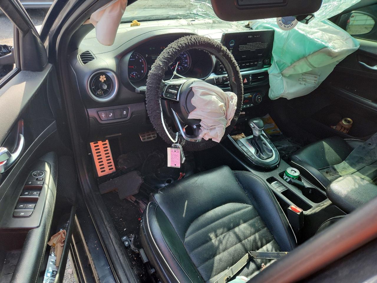 2022 KIA FORTE GT Line
