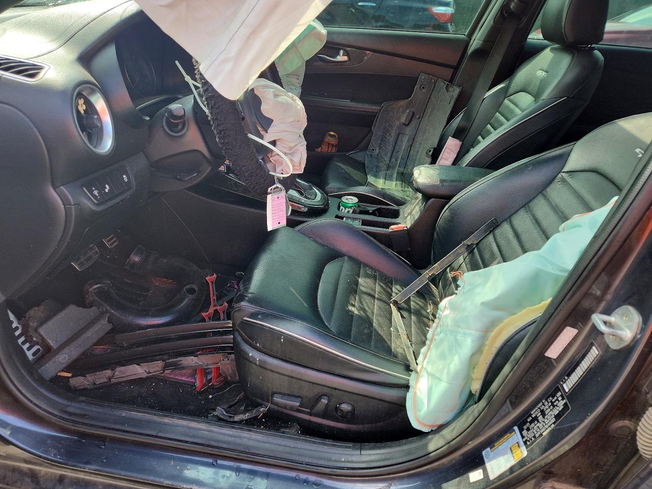 2022 KIA FORTE GT Line