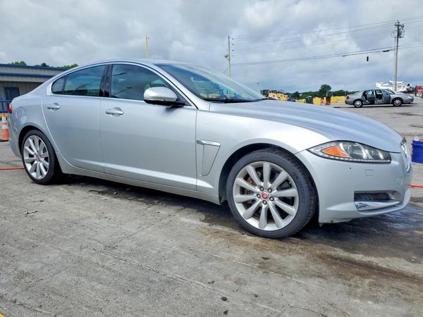 2014 JAGUAR XF