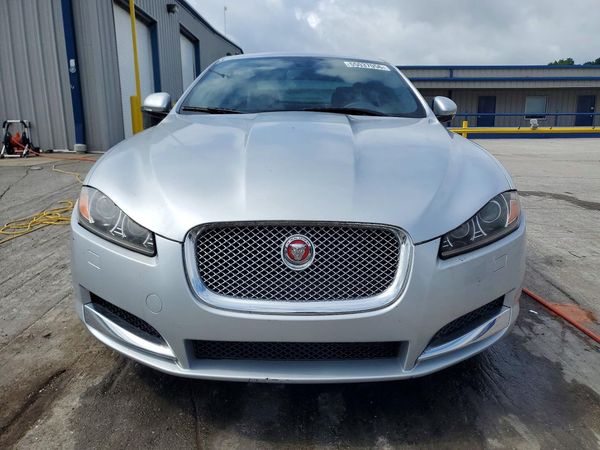 2014 JAGUAR XF