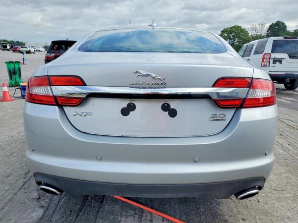 2014 JAGUAR XF