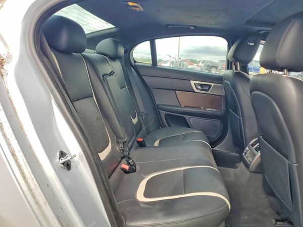 2014 JAGUAR XF