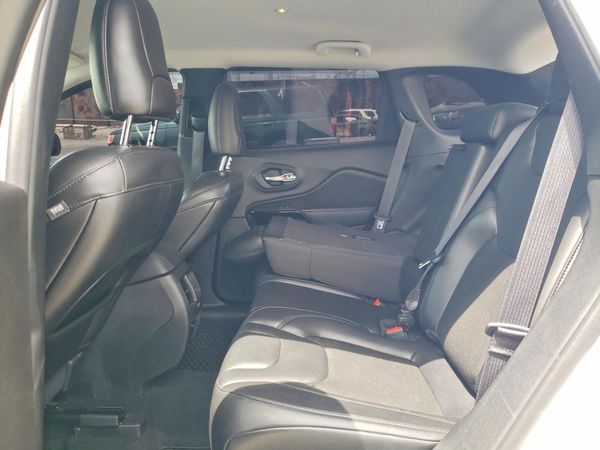 2020 JEEP CHEROKEE LATITUDE PLUS 4X4