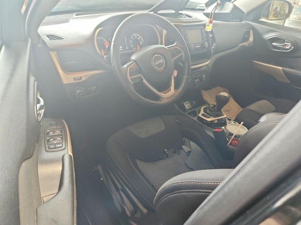 2018 JEEP CHEROKEE LATITUDE FWD