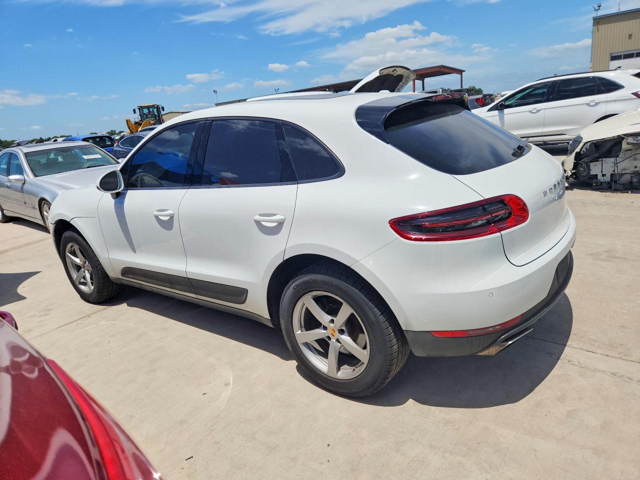 2017 PORSCHE MACAN