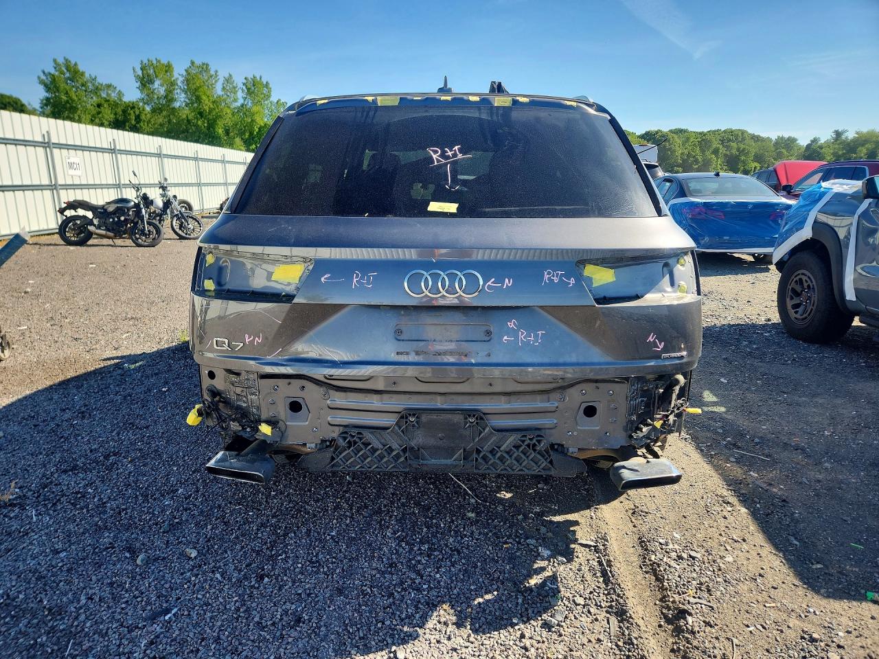 2019 AUDI Q7