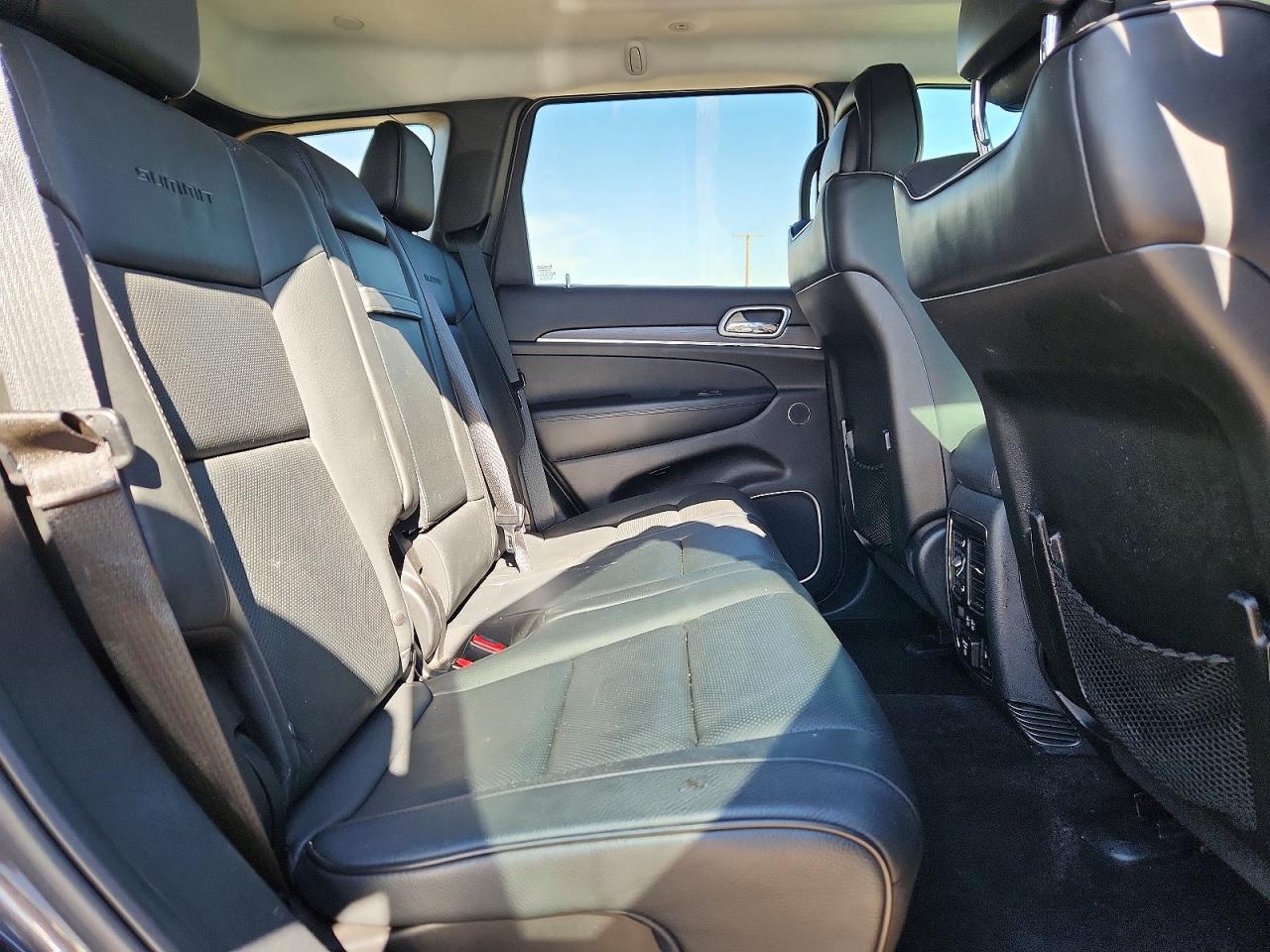 2017 JEEP GRAND CHEROKEE SUMMIT 4X4
