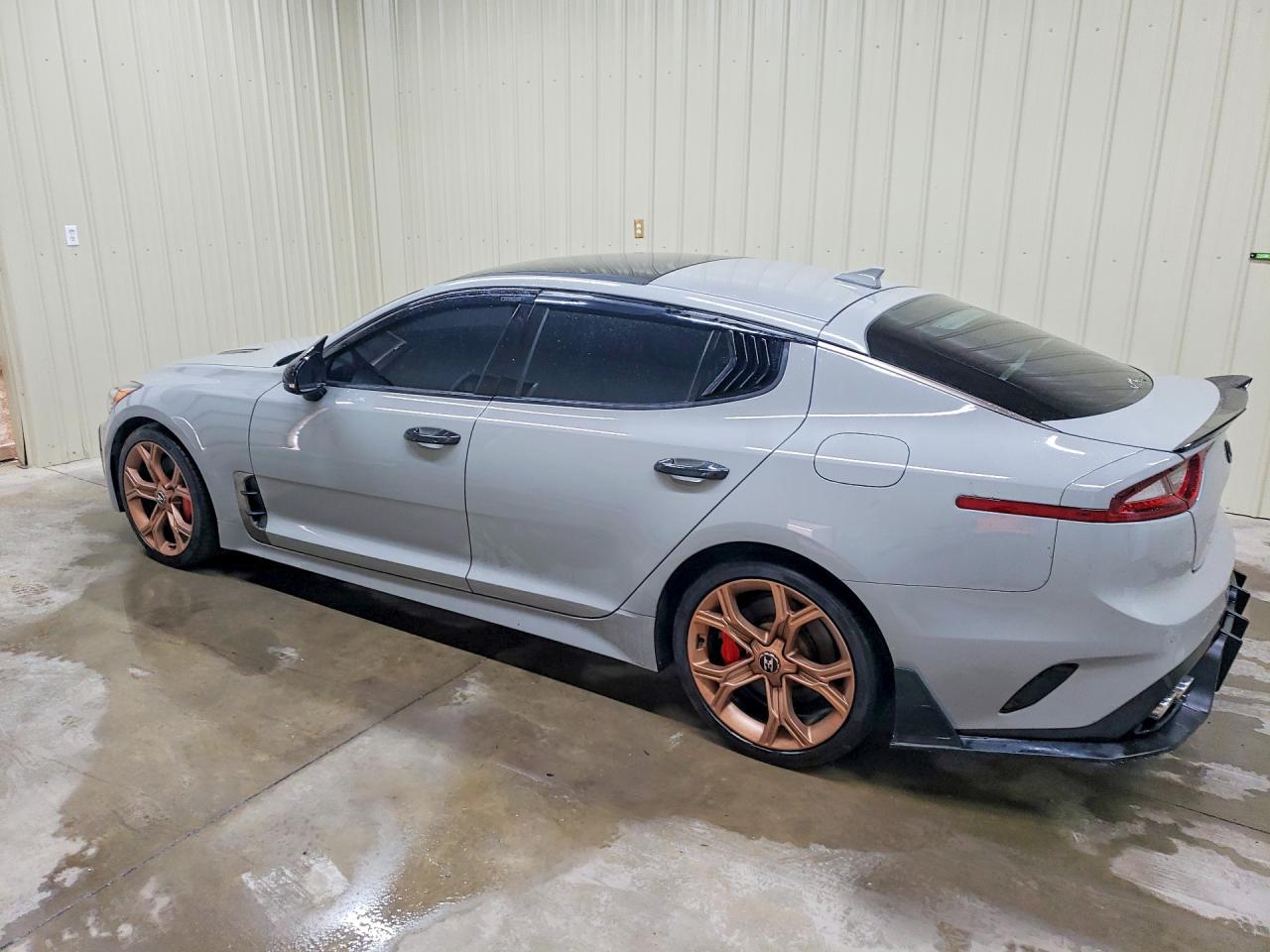 2018 KIA STINGER GT2