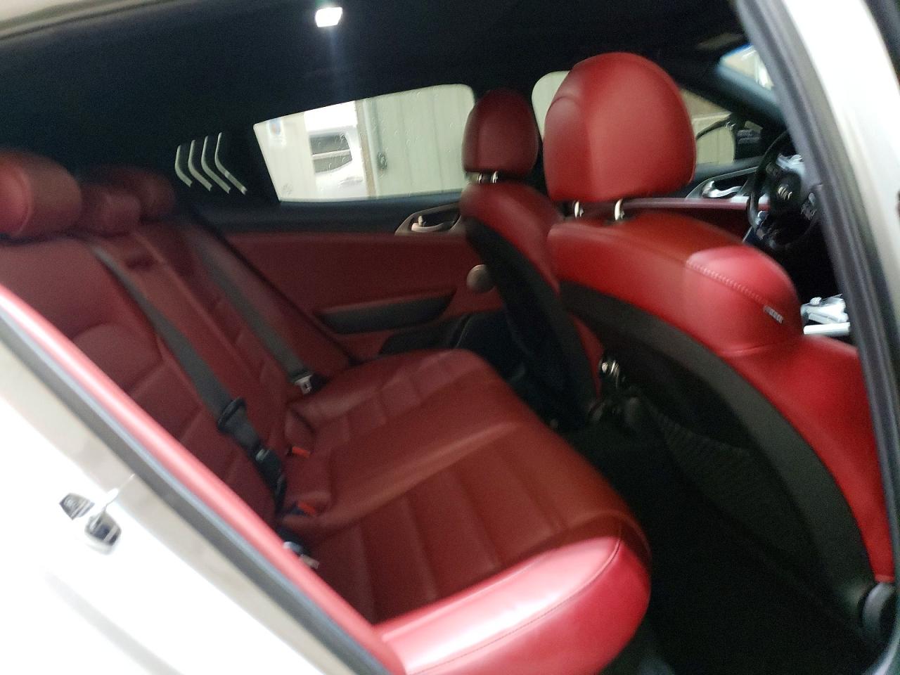 2018 KIA STINGER GT2