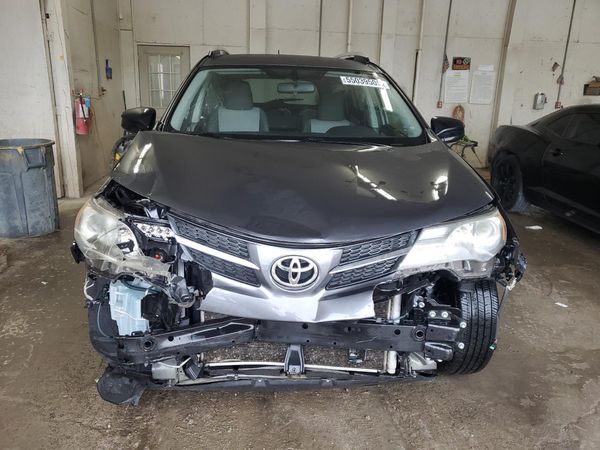 2015 TOYOTA RAV4