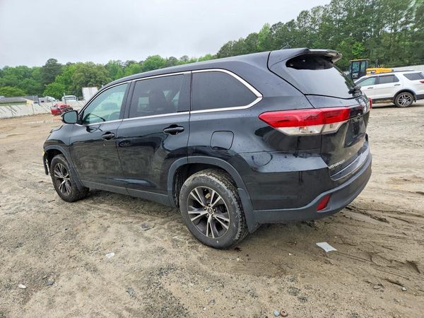 2019 TOYOTA HIGHLANDER LE/LE Plus