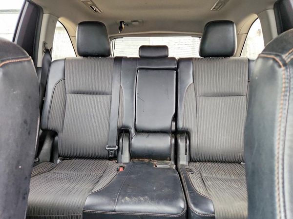 2019 TOYOTA HIGHLANDER LE/LE Plus