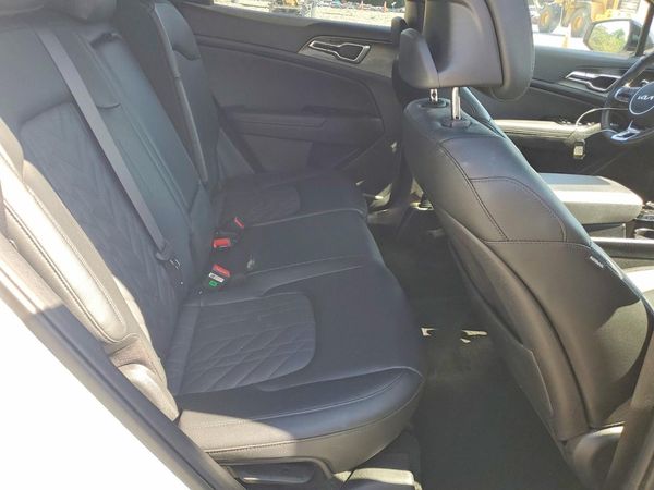 2025 KIA SPORTAGE X-LINE