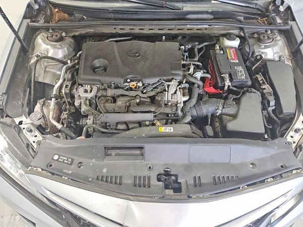 2020 TOYOTA CAMRY XSE — Engine bay
