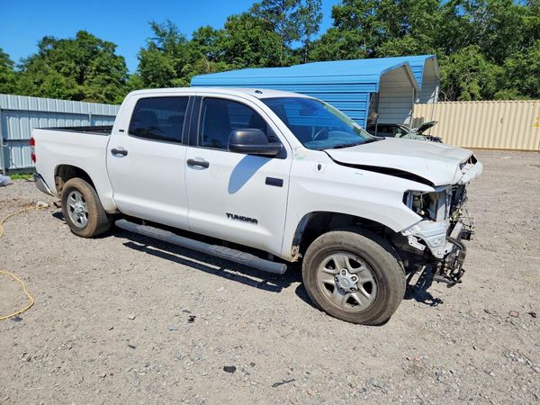 2018 TOYOTA TUNDRA SR5
