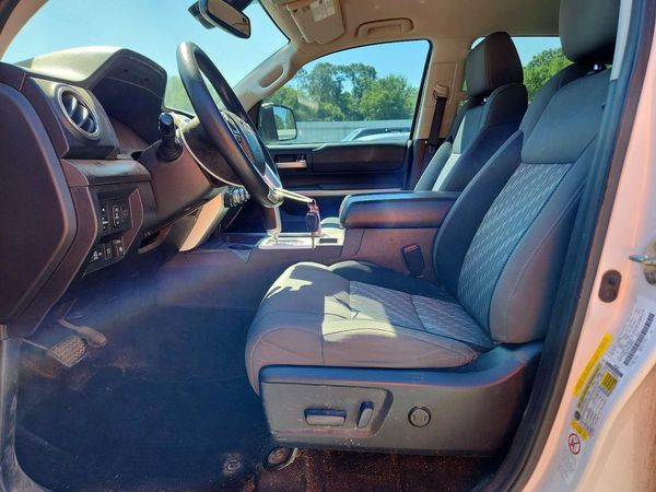 2018 TOYOTA TUNDRA SR5