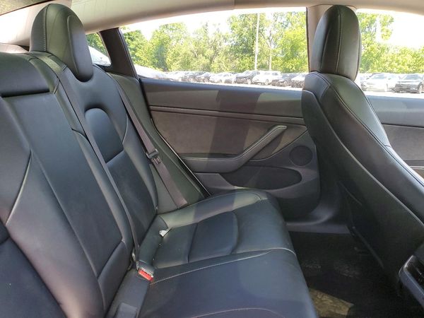 2022 TESLA 3