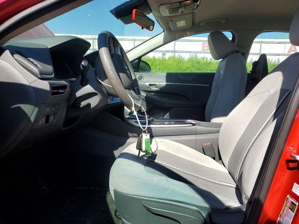 2022 HYUNDAI SONATA SE