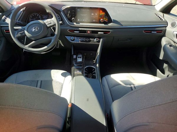 2022 HYUNDAI SONATA SE