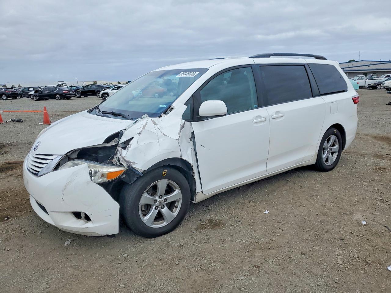 2015 TOYOTA SIENNA