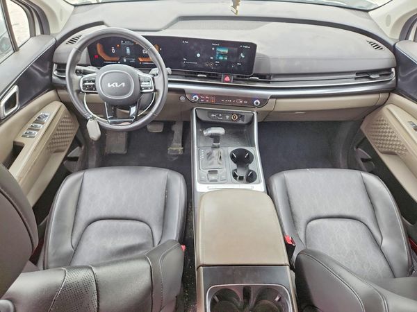 2025 KIA CARNIVAL