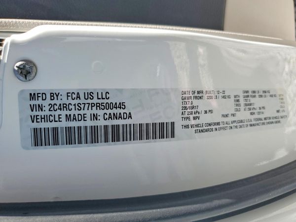 2023 CHRYSLER PACIFICA Limited