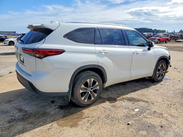 2021 TOYOTA HIGHLANDER