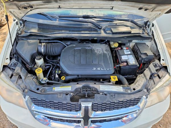 2012 DODGE GRAND CARAVAN SE