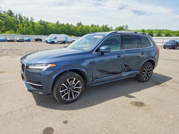 2019 VOLVO XC90 Momentum