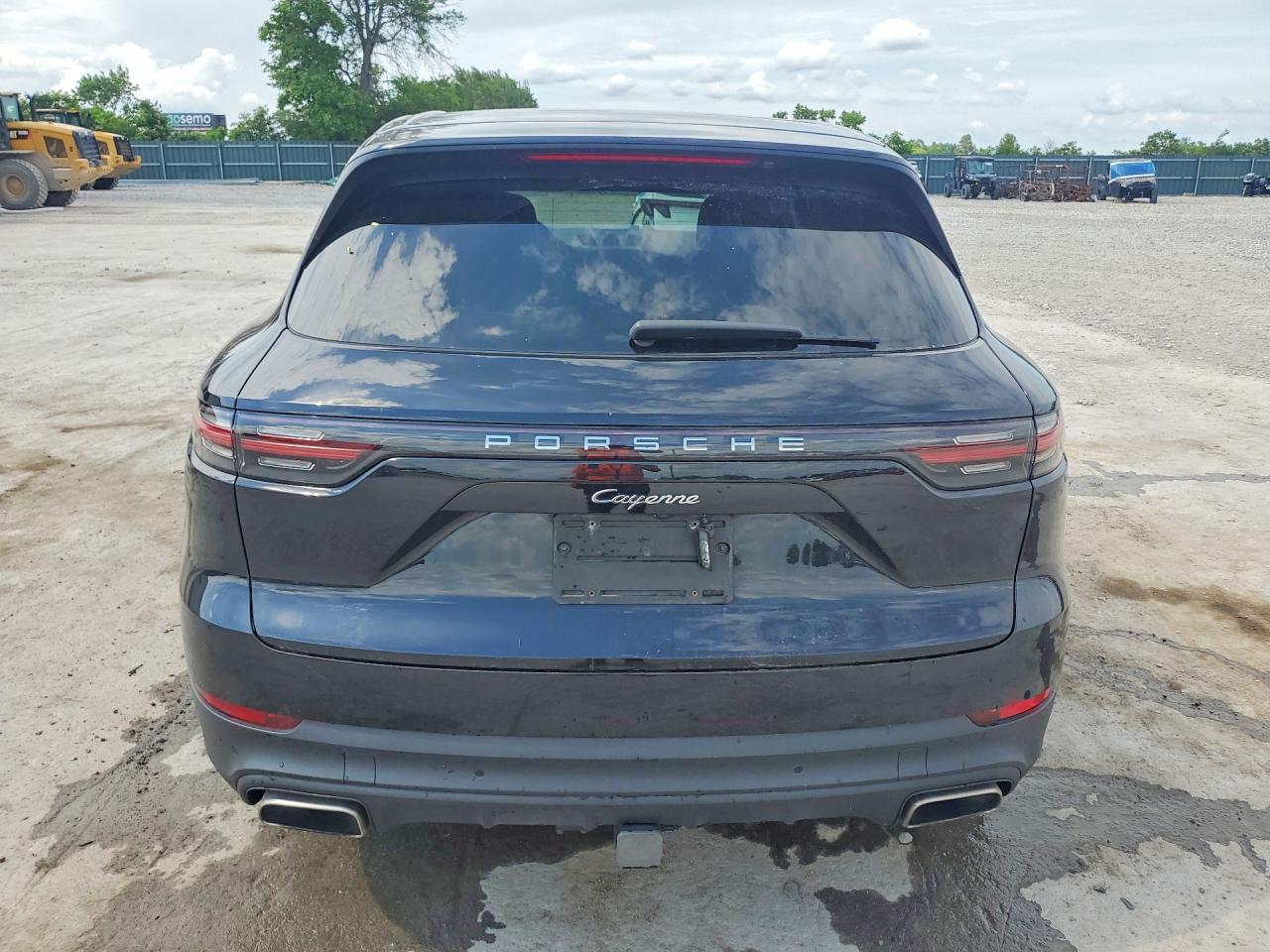 2020 PORSCHE CAYENNE