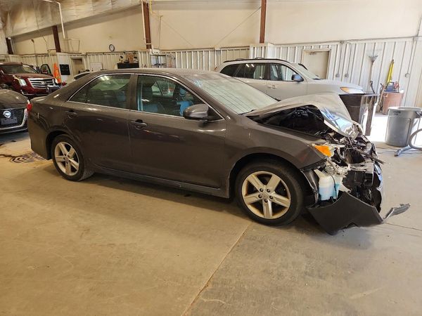 2013 TOYOTA CAMRY