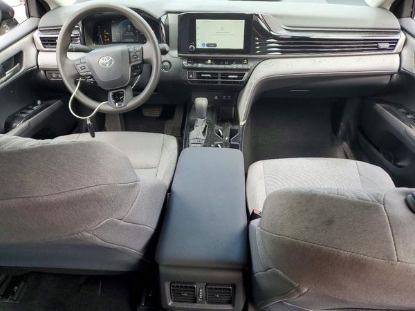 2025 TOYOTA CAMRY