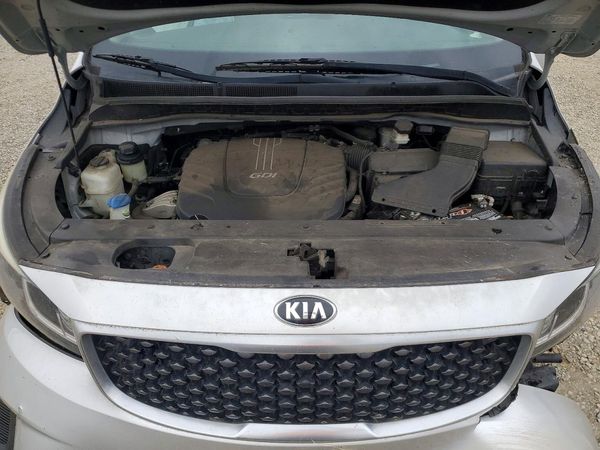2016 KIA SEDONA