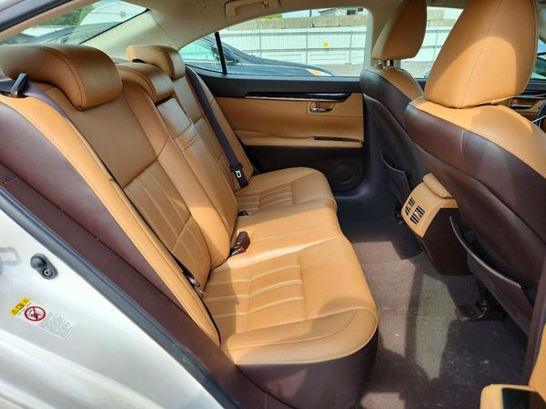 2018 LEXUS ES 350